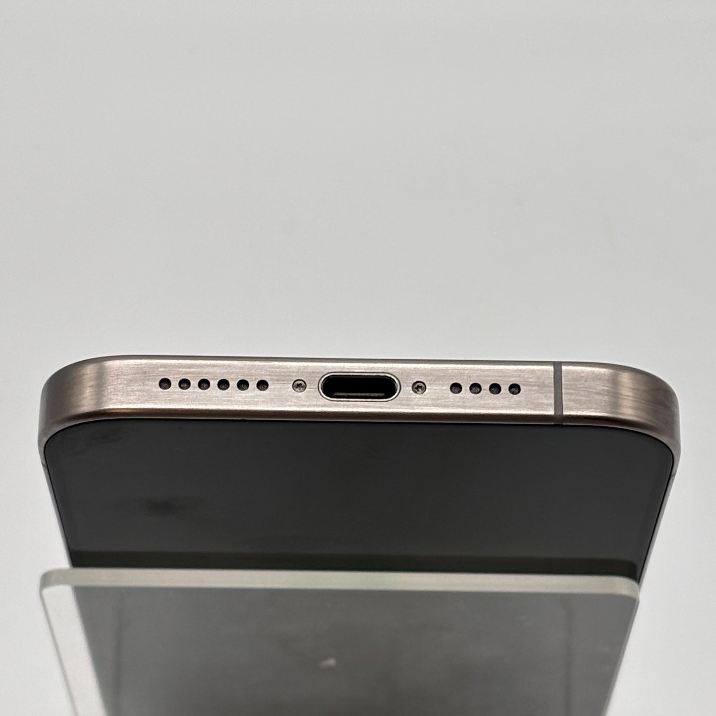 T-Mobile Apple iPhone 15 Pro Max 256GB Natural Titanium MU683LL/A