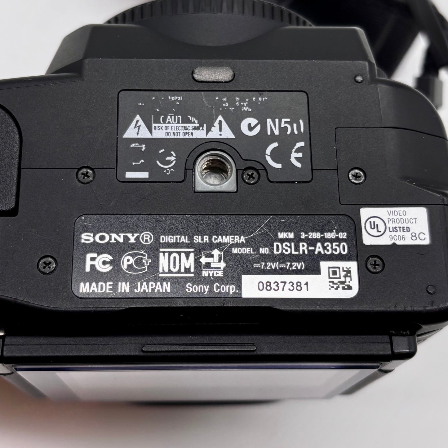 Sony Alpha A350 14.1MP Digital SLR DSLR Camera