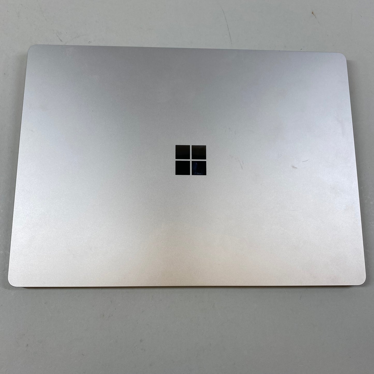 Microsoft Surface Laptop 3 1867 13.3" i5-1035G7 1.2GHz 8GB RAM 128GB SSD