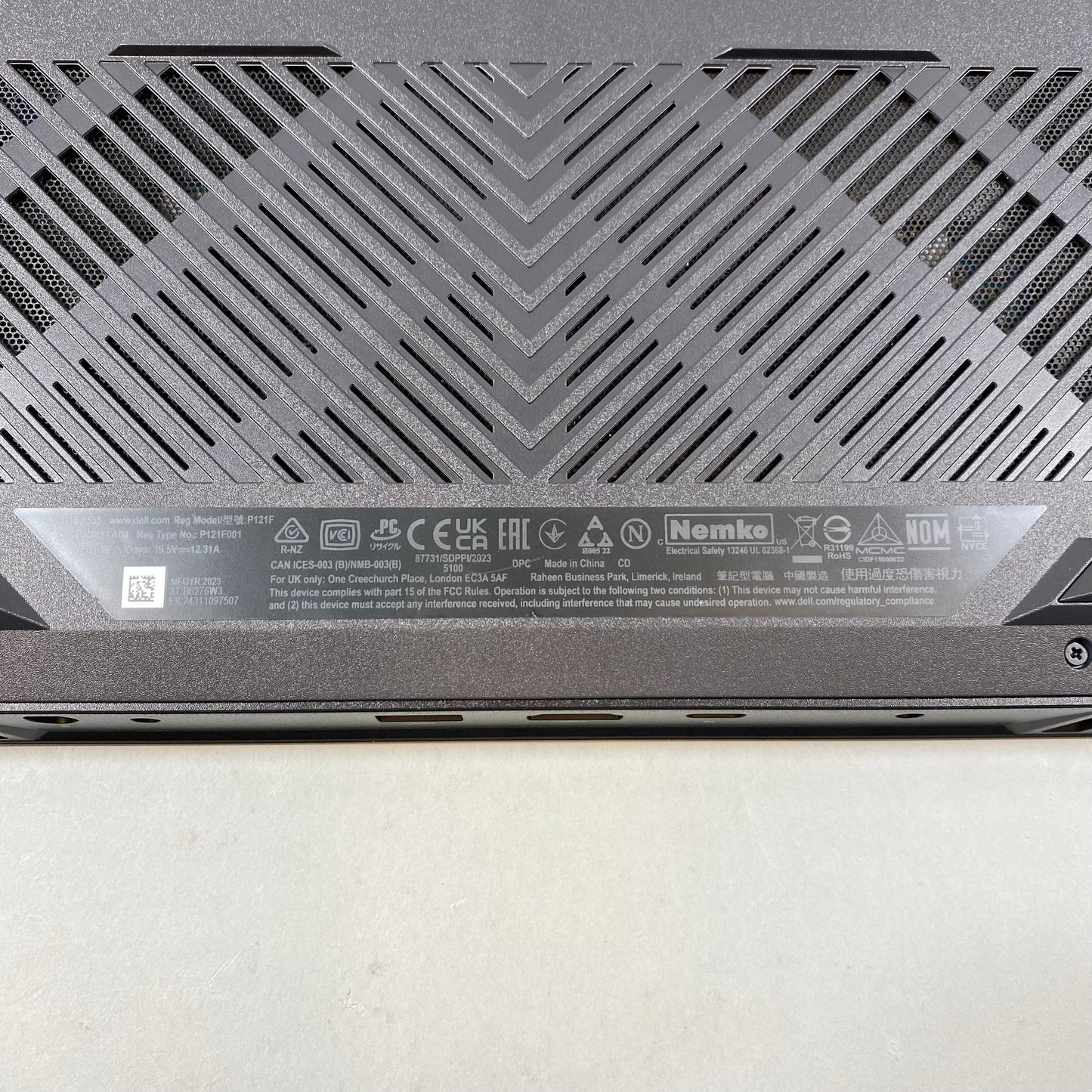 Dell G15 5530 15.6" i5-13450HX 2.4GHz 8GB RAM 256GB SSD NVIDIA GeForce RTX 3050