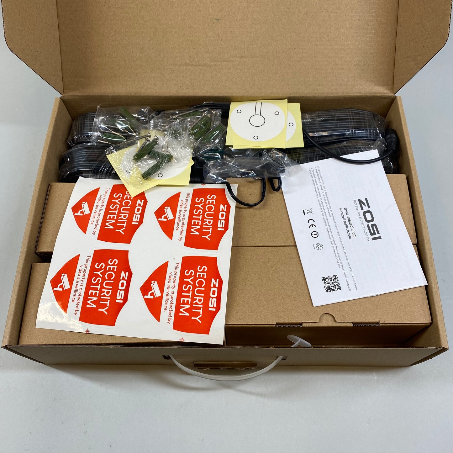 New ZOSI Digital Security Cameras 4-pk ZG2112B and Network DVR H.264 ZR08ZN00 Combo