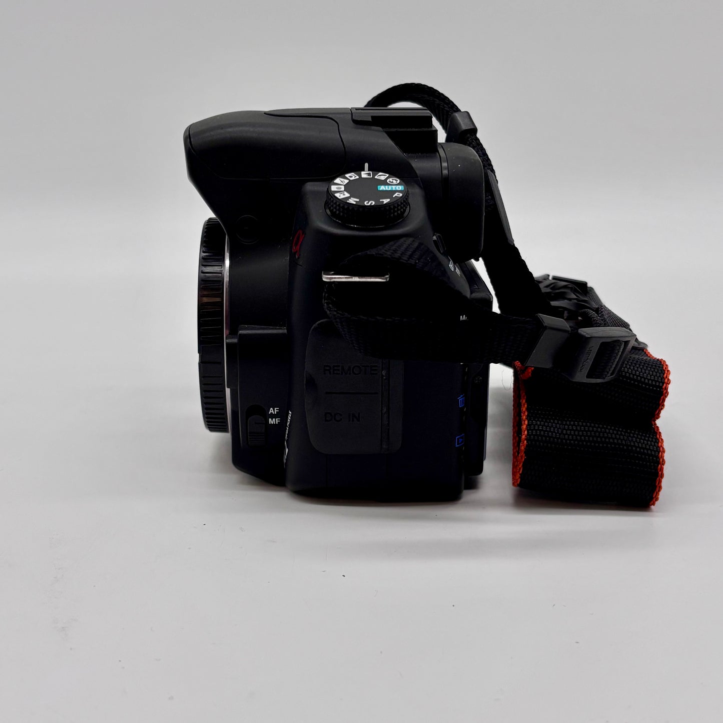 Sony Alpha A350 14.1MP Digital SLR DSLR Camera