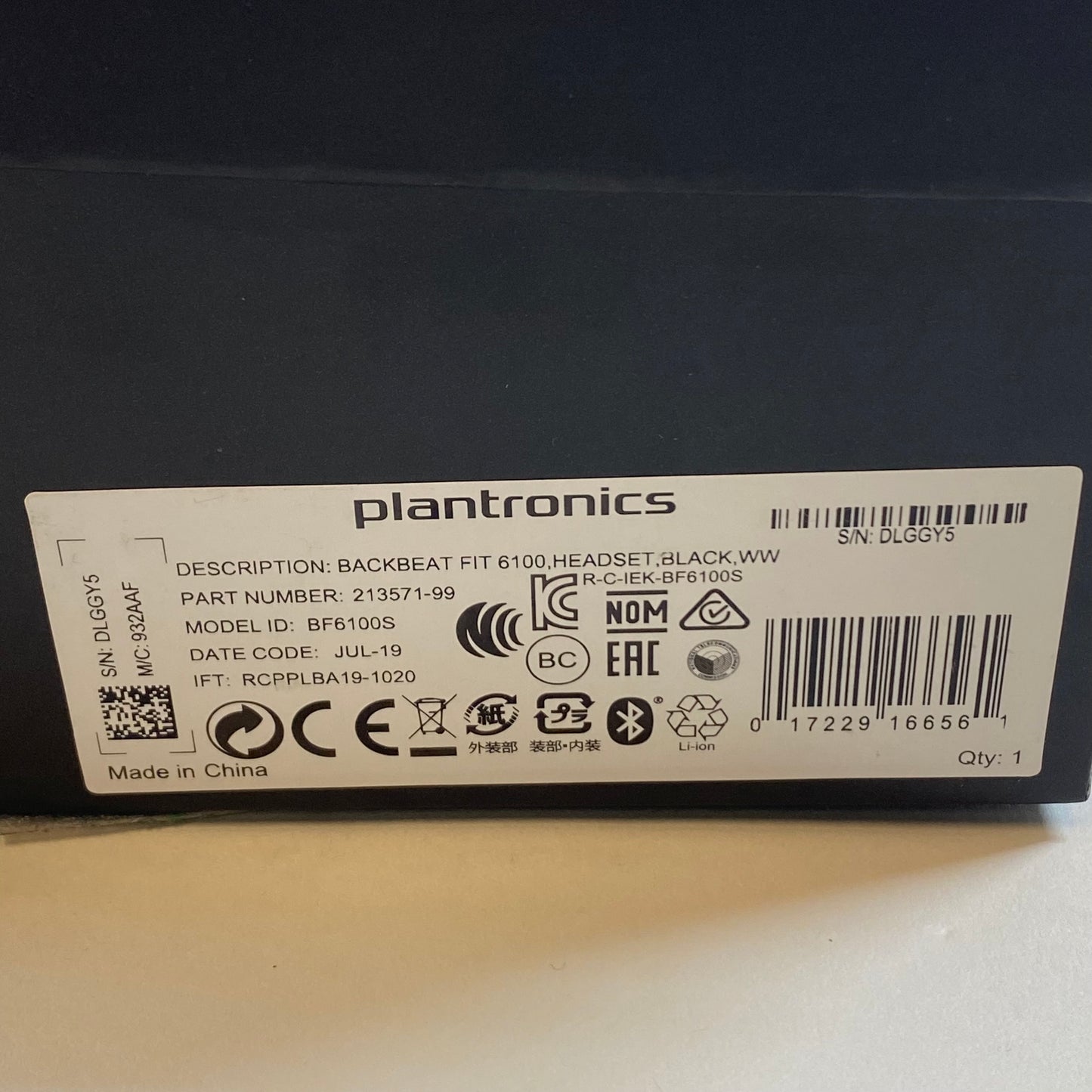 Plantronics BackBeat Fit 6100 Wireless Over-Ear Bluetooth Headphones Black BF6100S