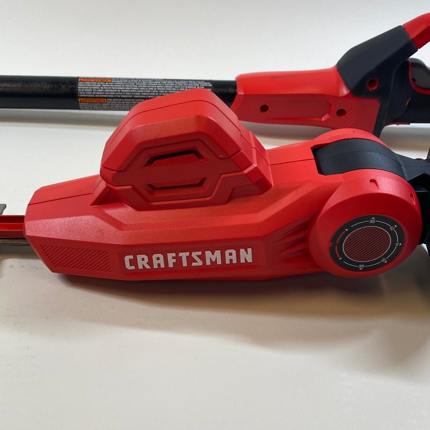 Craftsman CMCPHT818D1 20V 18 in. Pole Hedge Trimmer