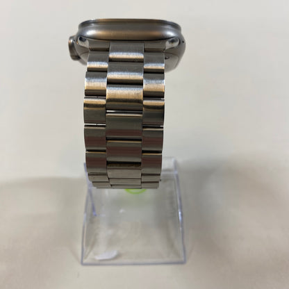 Factory Unlocked Apple Watch Ultra 49MM Titanium Titanium Stainless Steel Watch Band A2622