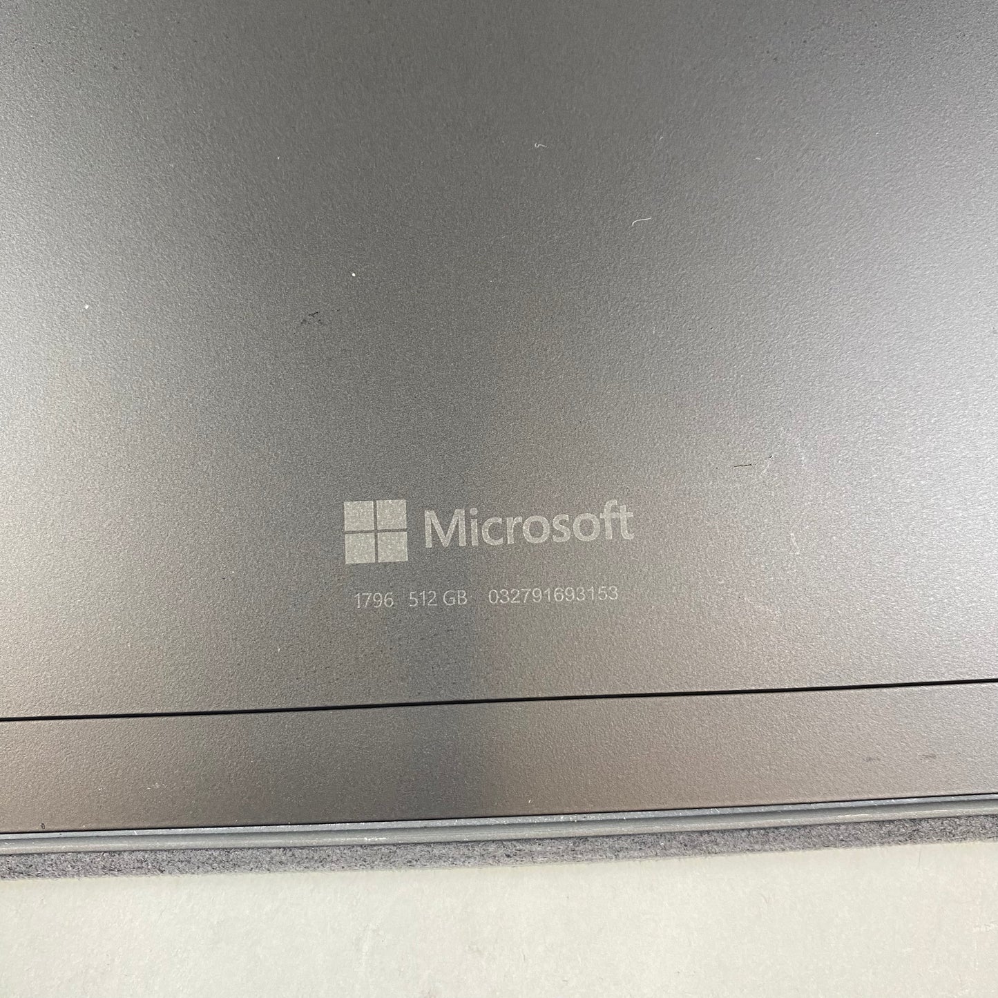 Microsoft Surface Pro 6 1796 13.3" i7-8650U 1.9GHz 16GB RAM 512GB SSD